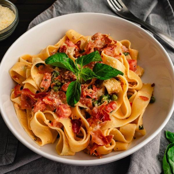 AcquaGarden Outdoor Plants Basil 'Sweet Genovese'